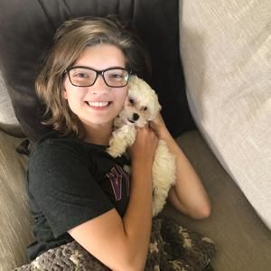 Meet your Posher, Alexis